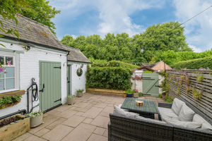 Courtyard Garden- click for photo gallery